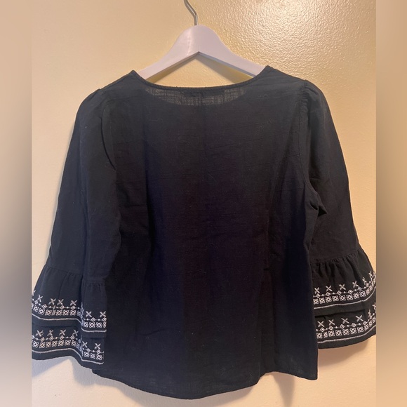 Zara Black Long Sleeve - Picture 4 of 4